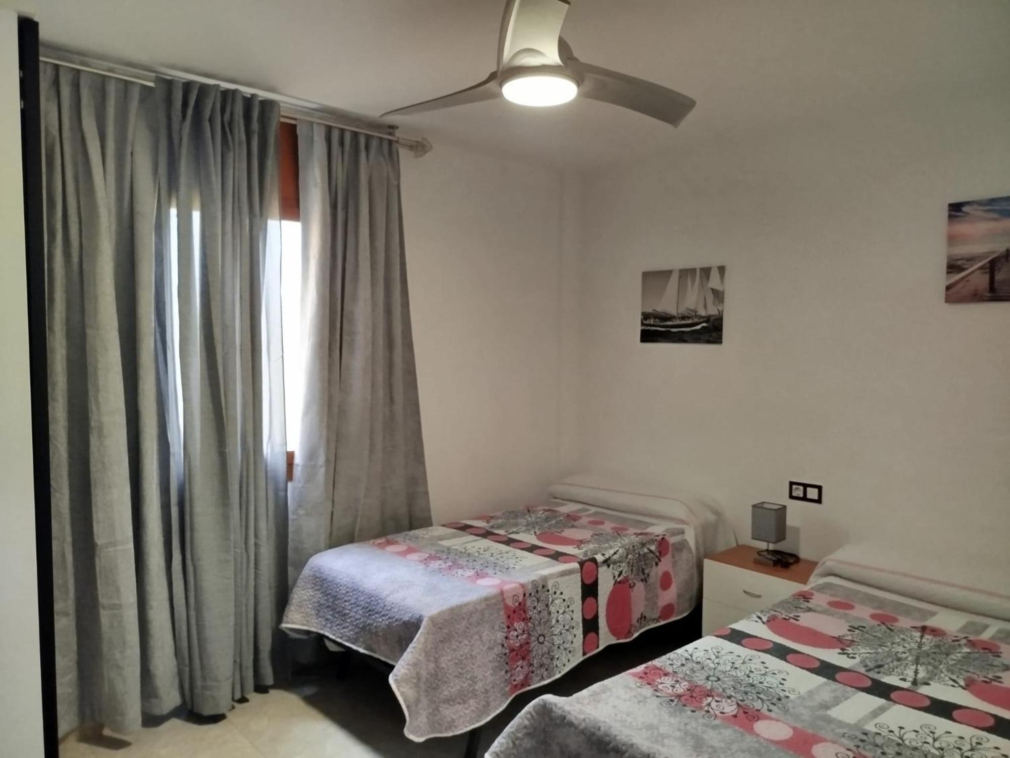 Apartamento Primera Linea De Mar En Ebrehogar L'Ampolla Kültér fotó